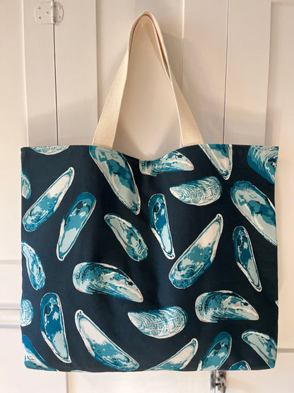 “Mussel Blues” Tote